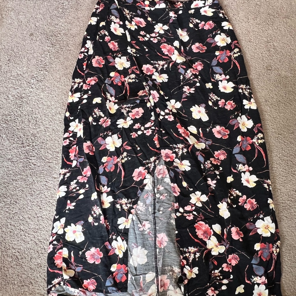 Studio 253 Black and Red Floral Maxi Skirt